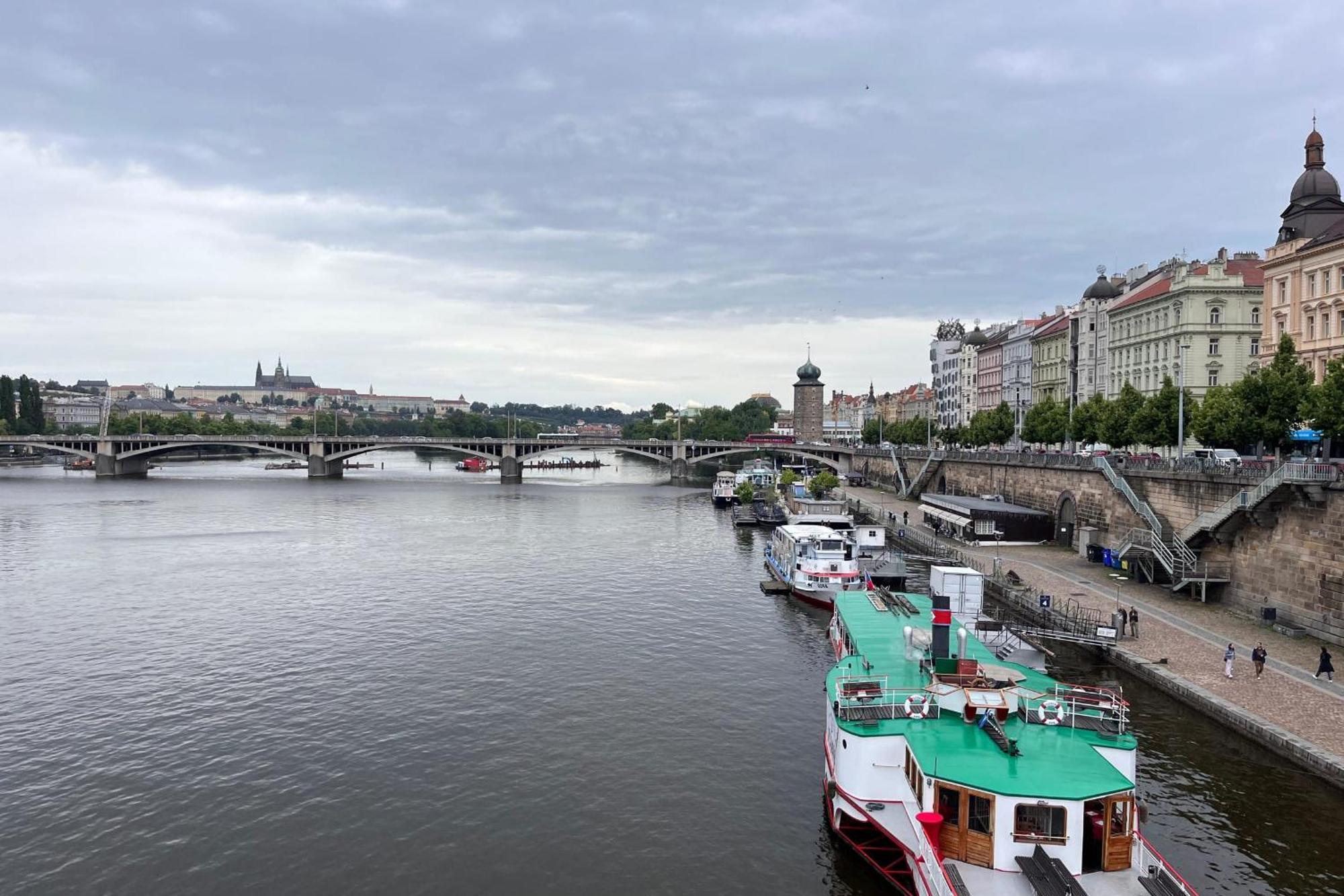 Comfortable And Cosy Apt A Few Steps From Dancing House And Naplavka Dance プラハ エクステリア 写真