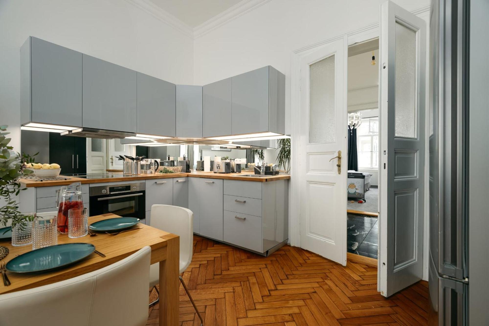 Comfortable And Cosy Apt A Few Steps From Dancing House And Naplavka Dance プラハ エクステリア 写真
